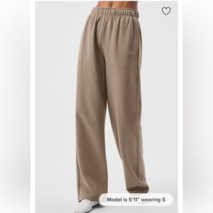Alo Yoga Accolade Pants